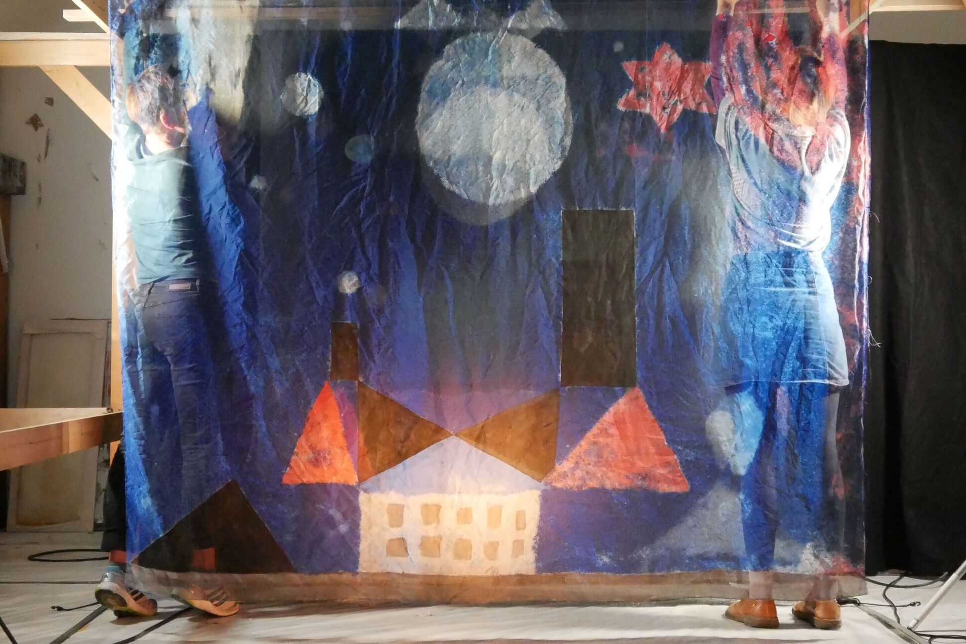 Szenische Malerei Vorhang bemalt aus dem Studiengang Szenische Malerei